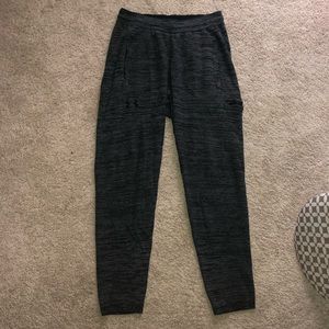 Men’s Under Armour Steph Curry grey joggers